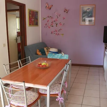 Cecilia Apartment